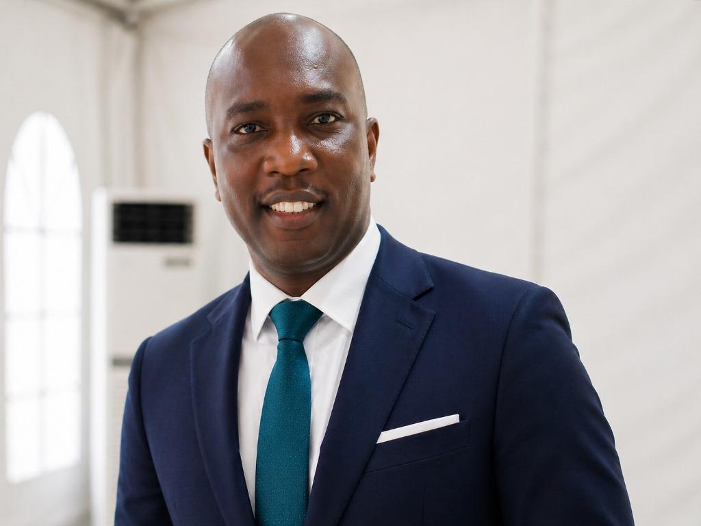 Dr. Olusola Osindero